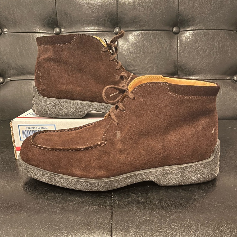 Tod’s Suede Moc Toe Chukka Brown‎